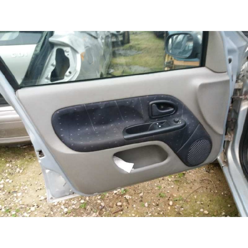 renault clio ii fase ii (b/cb0) 1.5 dci diesel   |   0.01 - ... | 2001 | 65 cv / 48 kw del año 2001