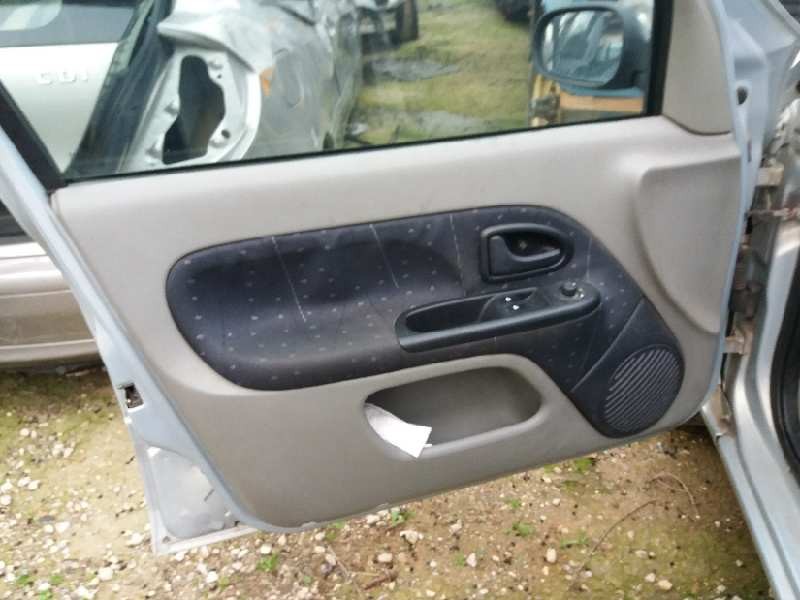 renault clio ii fase ii (b/cb0) 1.5 dci diesel   |   0.01 - ... | 2001 | 65 cv / 48 kw del año 2001