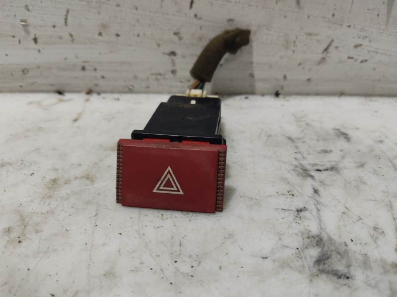 Recambio de warning para hyundai getz (tb) 1.1 referencia OEM IAM 937901C000  