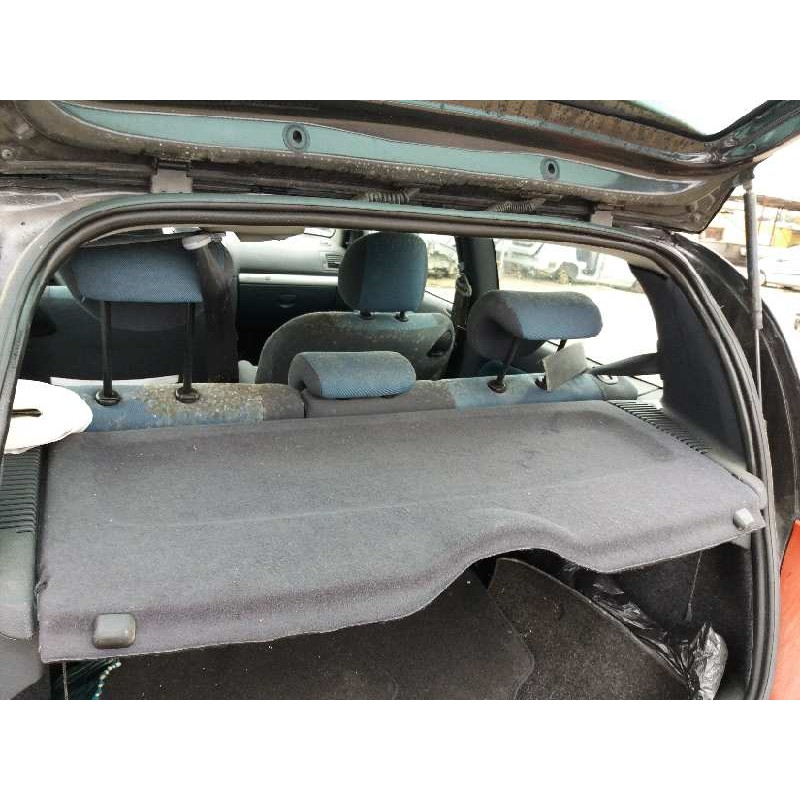 renault clio ii fase ii (b/cb0) 1.2   |   0.01 - ... | 2001 | 75 cv / 55 kw del año 2001