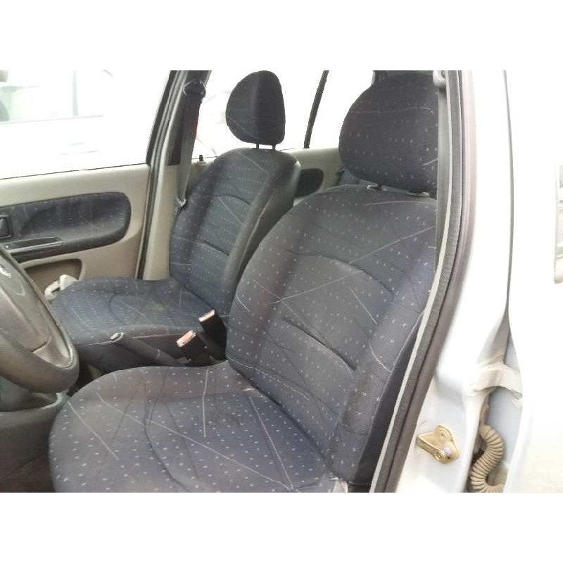 renault clio ii fase ii (b/cb0) 1.5 dci diesel   |   0.01 - ... | 2001 | 65 cv / 48 kw del año 2001