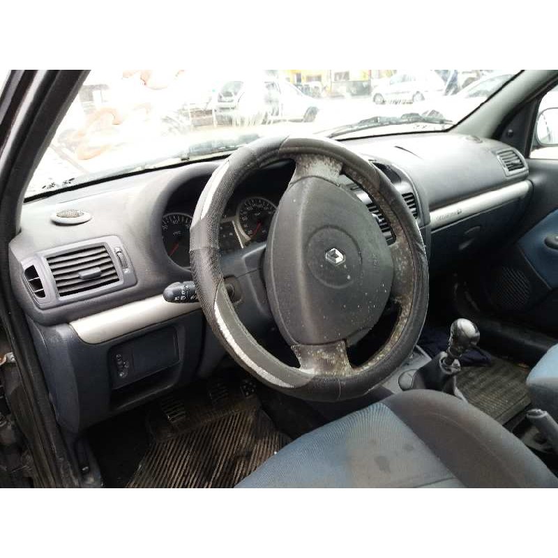 renault clio ii fase ii (b/cb0) 1.2   |   0.01 - ... | 2001 | 75 cv / 55 kw del año 2001