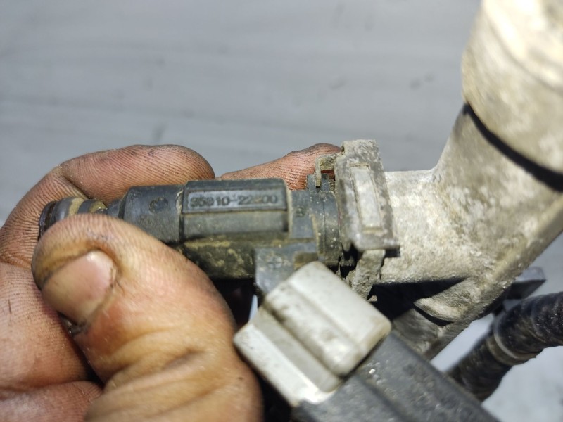 Recambio de rampa inyectora para hyundai getz (tb) 1.1 referencia OEM IAM 3530402800  