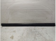 Recambio de moldura para hyundai getz (tb) 1.1 referencia OEM IAM 877211C200  