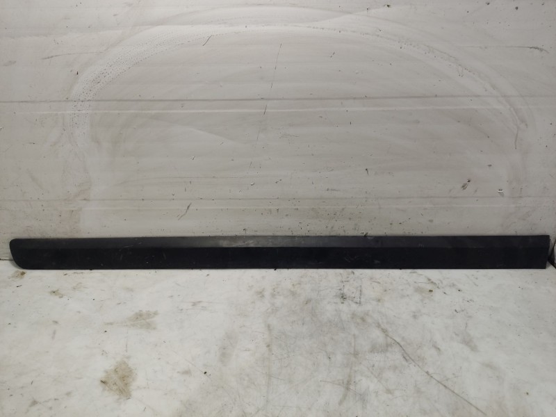 Recambio de moldura para hyundai getz (tb) 1.1 referencia OEM IAM 877211C200  