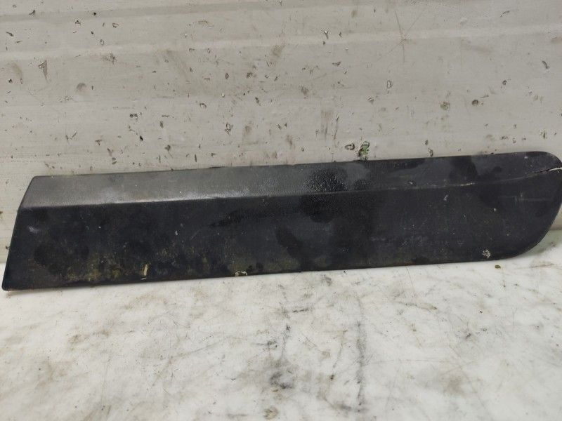 Recambio de moldura para hyundai getz (tb) 1.1 referencia OEM IAM 877311C200  