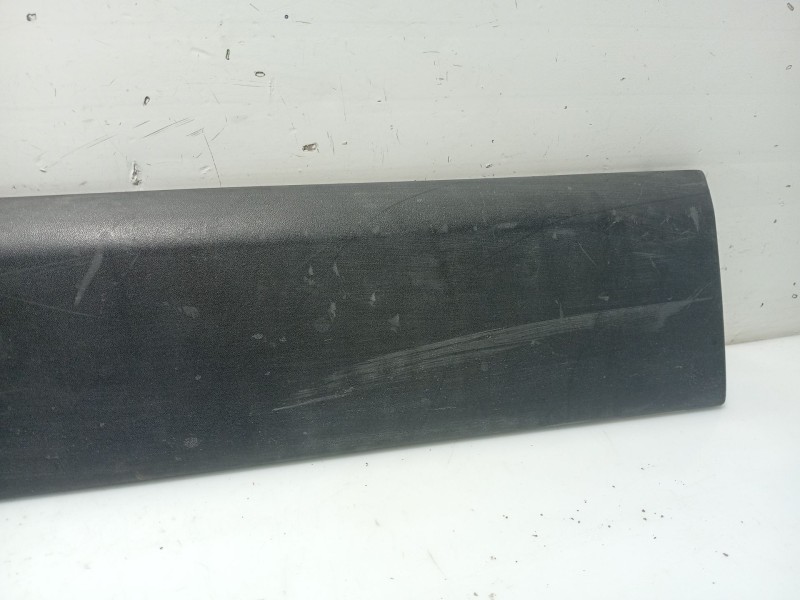 Recambio de moldura puerta trasera derecha para renault kangoo (f/kc0) referencia OEM IAM 8200077557 8200077548 