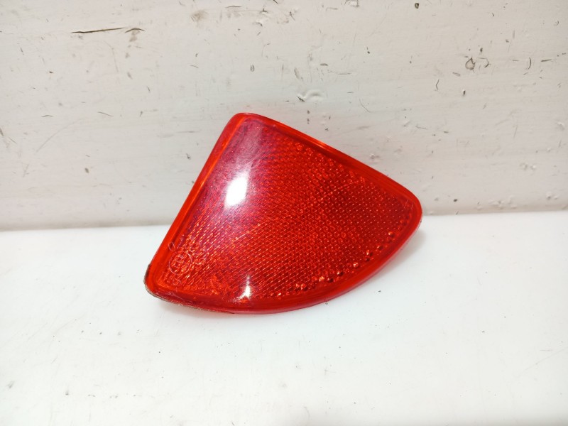 Recambio de reflector paragolpe trasero derecho para renault kangoo (f/kc0) referencia OEM IAM 7700308720  