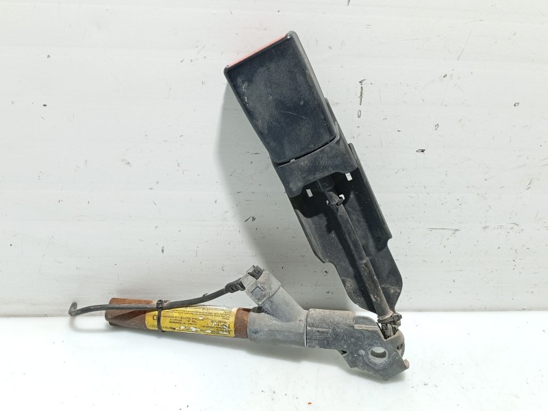 Recambio de anclaje cinturon delantero derecho para renault kangoo (f/kc0) referencia OEM IAM 8200739980  