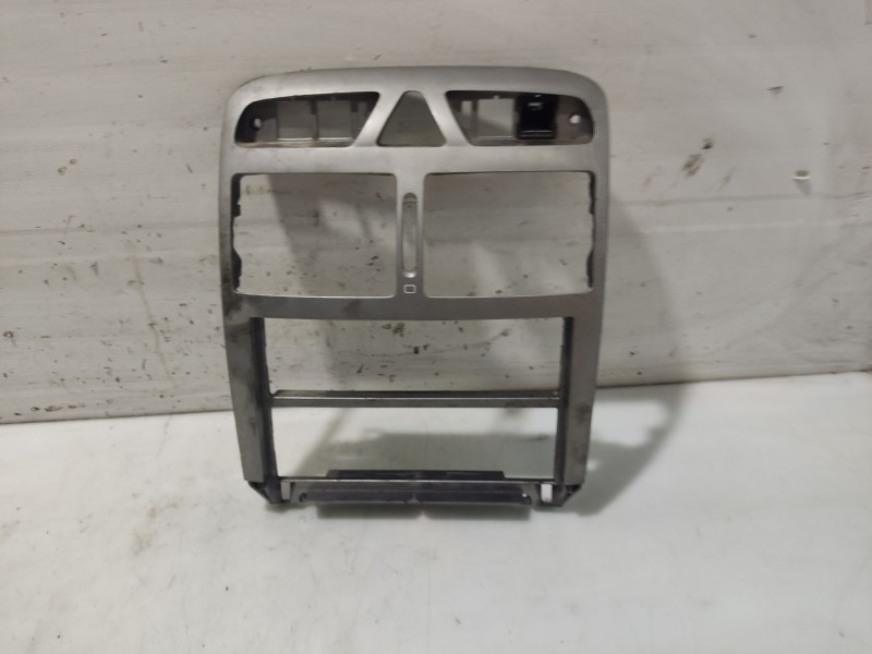Recambio de moldura para peugeot 307 (s1) referencia OEM IAM   
