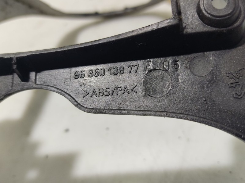 Recambio de moldura para peugeot 307 (s1) referencia OEM IAM   
