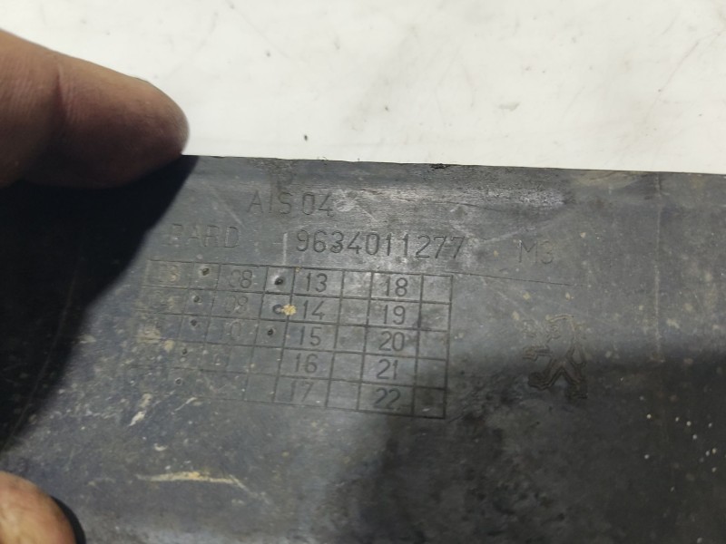 Recambio de moldura para peugeot 307 (s1) referencia OEM IAM   