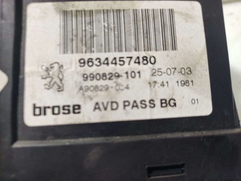 Recambio de motor elevalunas delantero derecho para peugeot 307 (s1) referencia OEM IAM 9634457480  