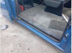 Recambio de guia puerta corredera trasera derecha para mercedes-benz vito autobús (w638) 108 d 2.3 (638.164) referencia OEM IAM 