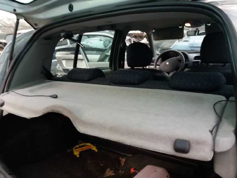 renault clio ii fase ii (b/cb0) 1.5 dci diesel   |   0.01 - ... | 2001 | 65 cv / 48 kw del año 2001