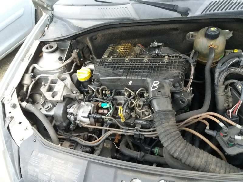 renault clio ii fase ii (b/cb0) 1.5 dci diesel   |   0.01 - ... | 2001 | 65 cv / 48 kw del año 2001