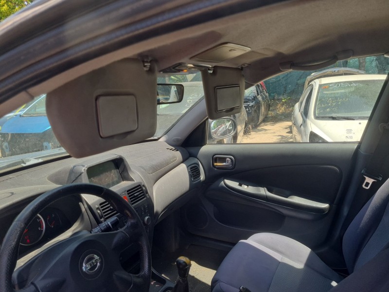 nissan almera ii hatchback (n16) del año 2004