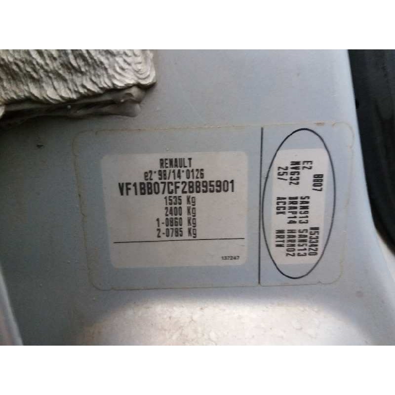 renault clio ii fase ii (b/cb0) 1.5 dci diesel   |   0.01 - ... | 2001 | 65 cv / 48 kw del año 2001