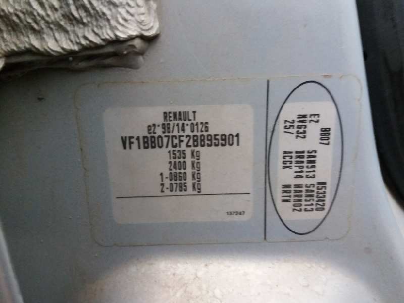 renault clio ii fase ii (b/cb0) 1.5 dci diesel   |   0.01 - ... | 2001 | 65 cv / 48 kw del año 2001