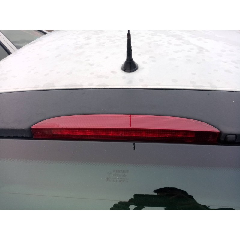 renault clio ii fase ii (b/cb0) 1.5 dci diesel   |   0.01 - ... | 2001 | 65 cv / 48 kw del año 2001