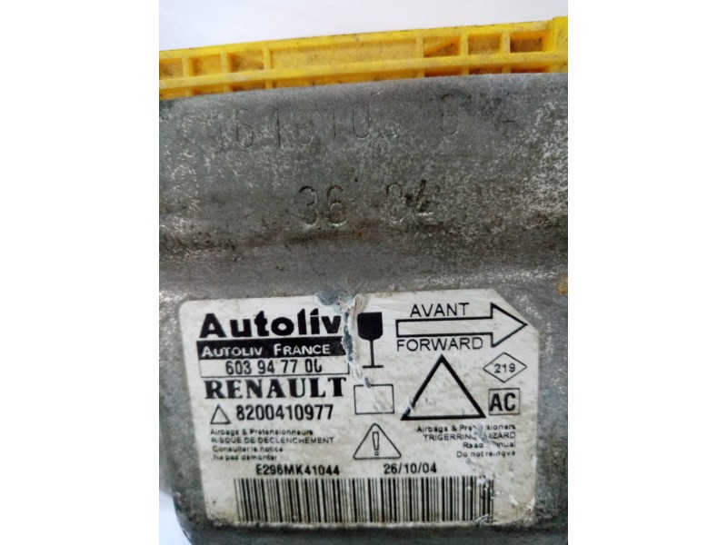 Recambio de centralita airbag para  referencia OEM IAM 8200410977  