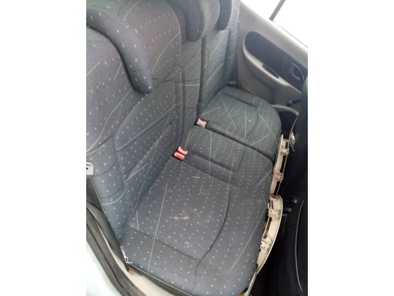 renault clio ii fase ii (b/cb0) 1.5 dci diesel   |   0.01 - ... | 2001 | 65 cv / 48 kw del año 2001