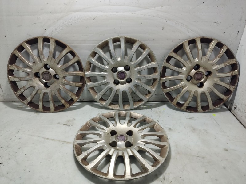 Recambio de tapacubos para fiat punto evo (199_) 1.4 16v referencia OEM IAM   