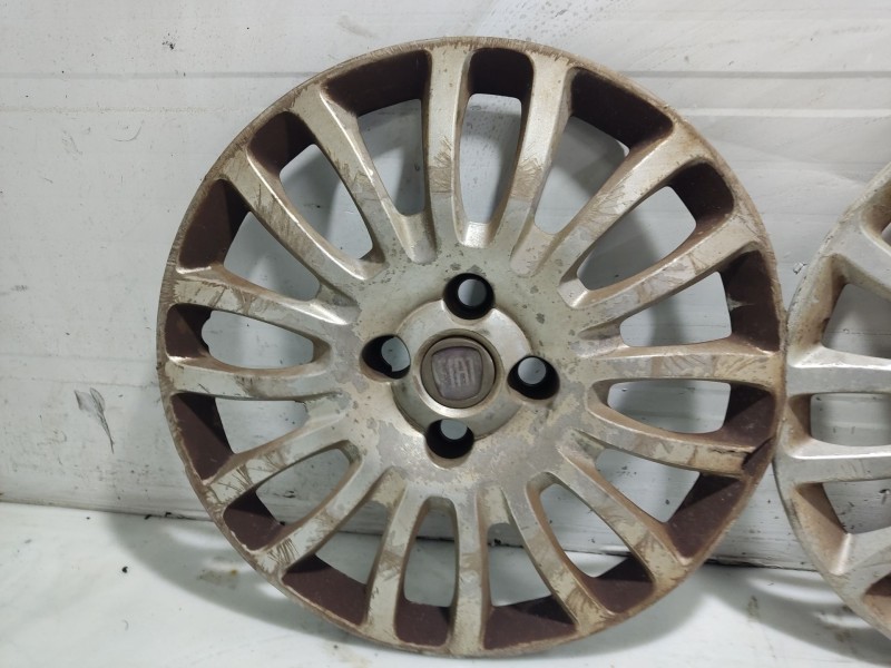 Recambio de tapacubos para fiat punto evo (199_) 1.4 16v referencia OEM IAM   