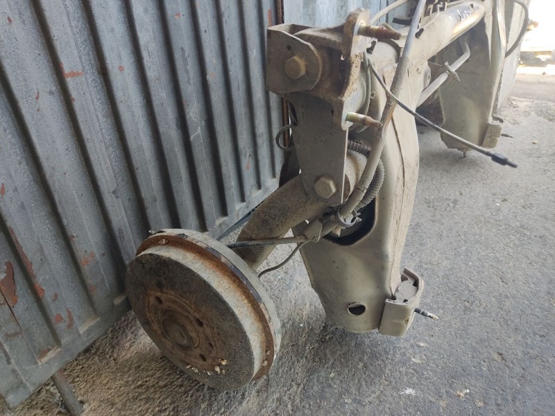 Recambio de eje trasero para citroën c15 station wagon 1.1 referencia OEM IAM 96007670  