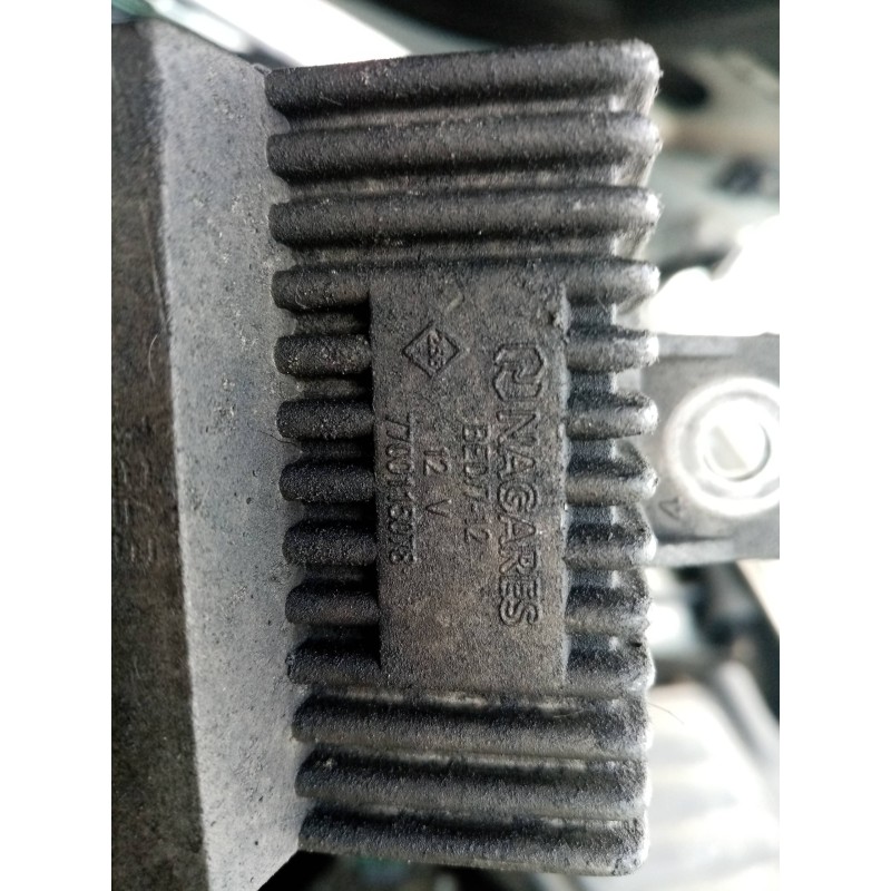 renault clio ii fase ii (b/cb0) 1.5 dci diesel   |   0.01 - ... | 2001 | 65 cv / 48 kw del año 2001