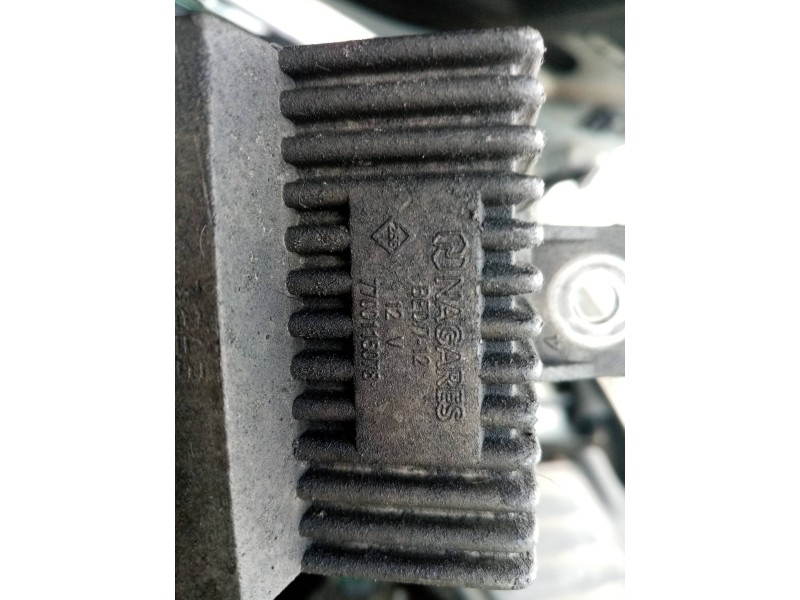 renault clio ii fase ii (b/cb0) 1.5 dci diesel   |   0.01 - ... | 2001 | 65 cv / 48 kw del año 2001