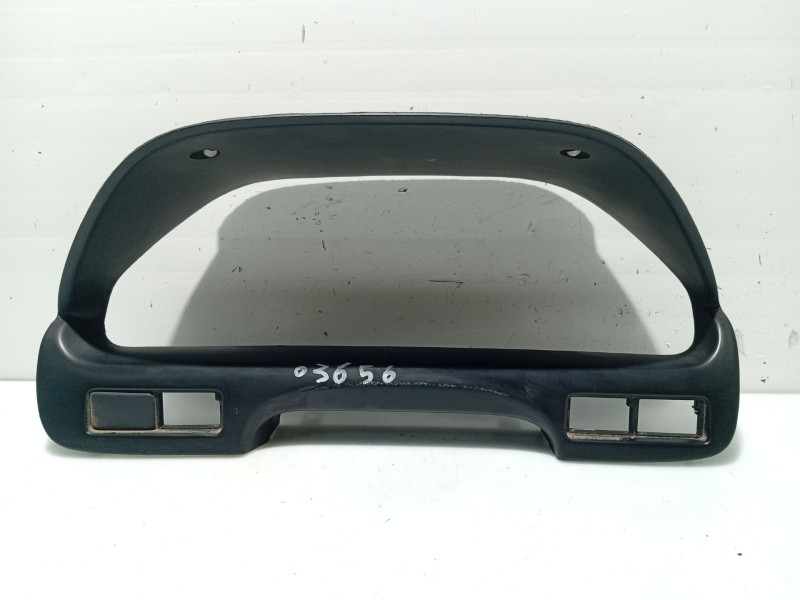 Recambio de moldura para nissan maxima qx (a32) 2.0 v6 24v cat referencia OEM IAM 6824040U00  