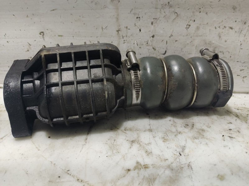 Recambio de tubo para peugeot 308 1.6 hdi fap referencia OEM IAM   