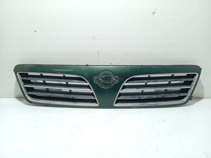 Recambio de rejilla delantera para nissan maxima qx (a32) 2.0 v6 24v cat referencia OEM IAM 623103L125 6231044U00 