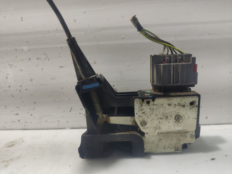 Recambio de cerradura puerta delantera izquierda para ford fiesta (cbk) referencia OEM IAM 0  