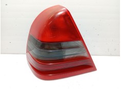 Recambio de piloto trasero izquierdo para mercedes-benz clase c (w202) c 220 (202.022) referencia OEM IAM A2028202764  