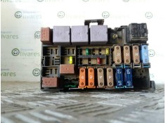 Recambio de caja reles / fusibles para renault laguna ii (bg0) authentique   |   11.01 - 12.05 | 2001 - 2005 | 101 cv / 74 kw re 2