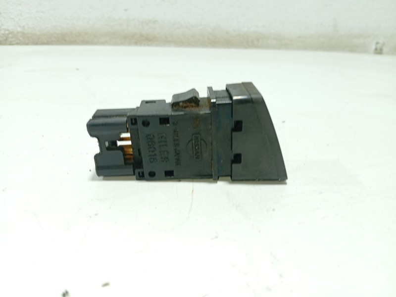 Recambio de warning para nissan almera ii hatchback (n16) 1.5 dci referencia OEM IAM   