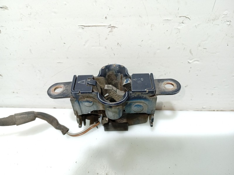 Recambio de cerradura capot para mercedes-benz clase c (w202) c 220 (202.022) referencia OEM IAM A2028206210 A2028202010 2042380