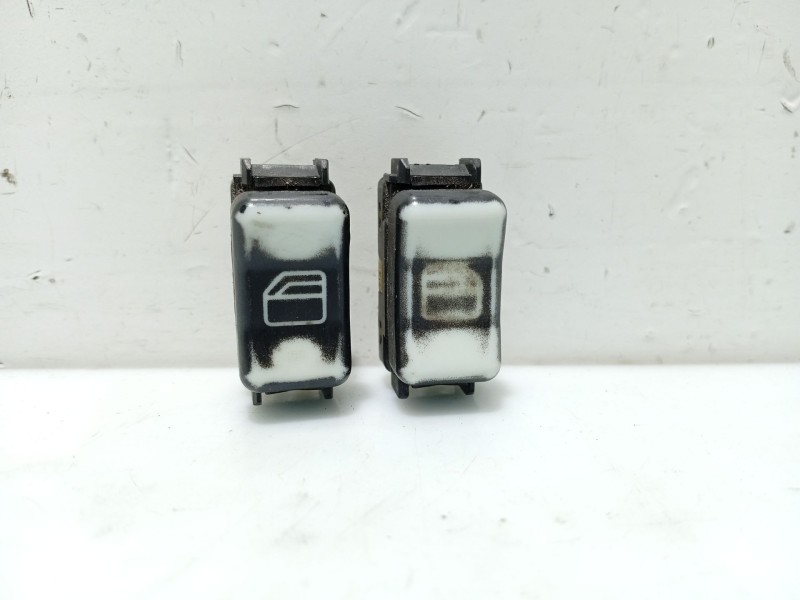 Recambio de mando elevalunas delantero izquierdo para mercedes-benz clase c (w202) c 220 (202.022) referencia OEM IAM A140821285