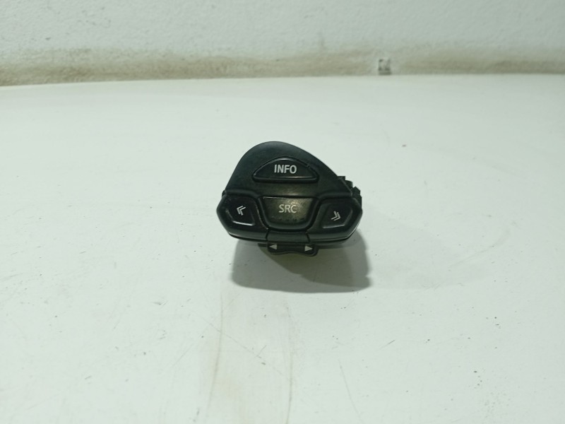 Recambio de mando volante para nissan almera ii hatchback (n16) 1.5 dci referencia OEM IAM 25552BN800  