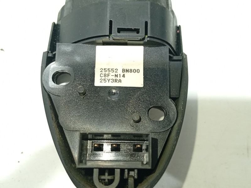 Recambio de mando volante para nissan almera ii hatchback (n16) 1.5 dci referencia OEM IAM 25552BN800  