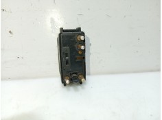 Recambio de mando elevalunas delantero derecho para mercedes-benz clase c (w202) c 220 (202.022) referencia OEM IAM 2028205210   2