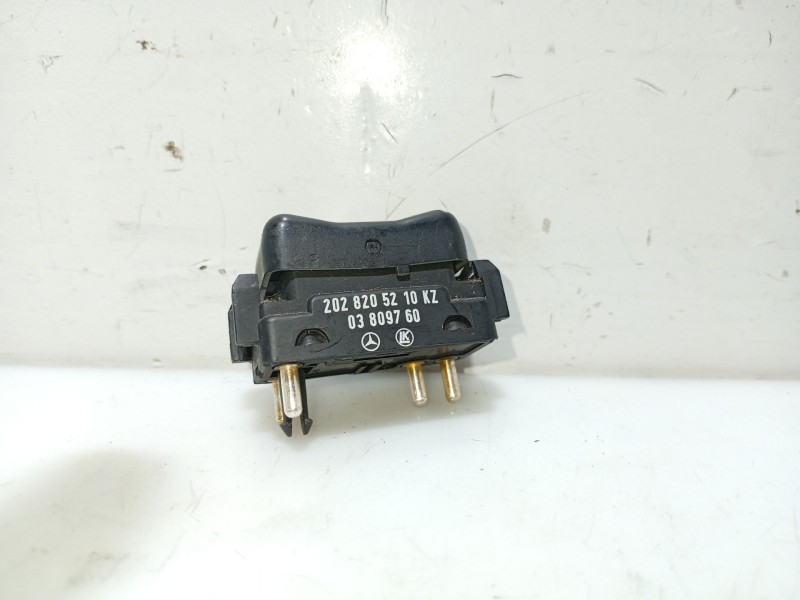Recambio de mando elevalunas trasero derecho para mercedes-benz clase c (w202) c 220 (202.022) referencia OEM IAM A2028205210 20