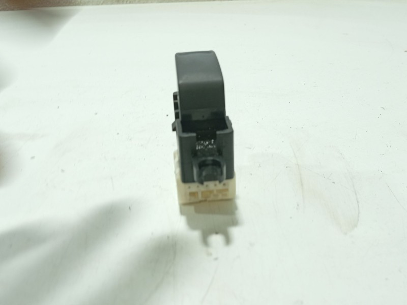 Recambio de mando elevalunas trasero izquierdo para nissan almera ii hatchback (n16) 1.5 dci referencia OEM IAM   