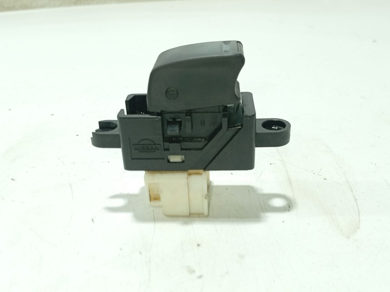 Recambio de mando elevalunas trasero izquierdo para nissan almera ii hatchback (n16) 1.5 dci referencia OEM IAM   