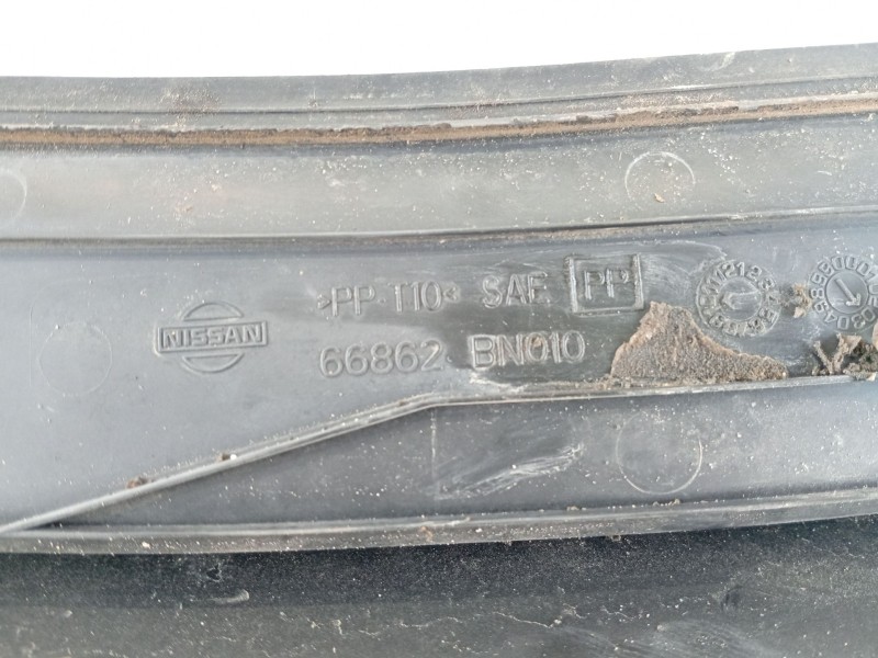 Recambio de moldura para nissan almera ii hatchback (n16) 1.5 dci referencia OEM IAM   