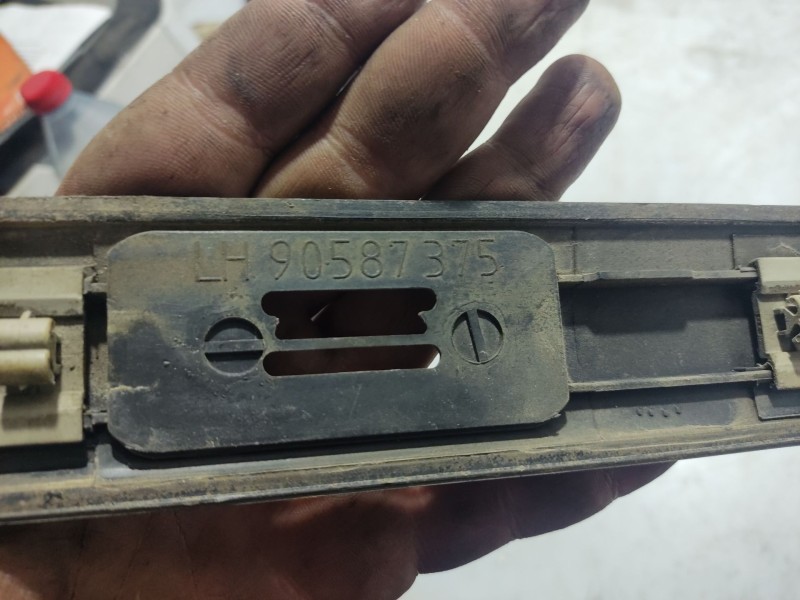 Recambio de moldura para opel astra g sedán (t98) 1.6 16v (f69) referencia OEM IAM   