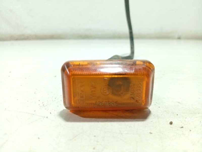 Recambio de piloto lateral derecho para seat marbella ce referencia OEM IAM   