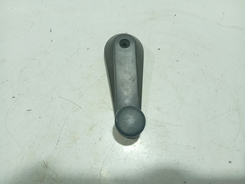 Recambio de maneta elevalunas delantera izquierda para seat marbella ce referencia OEM IAM 1895081  